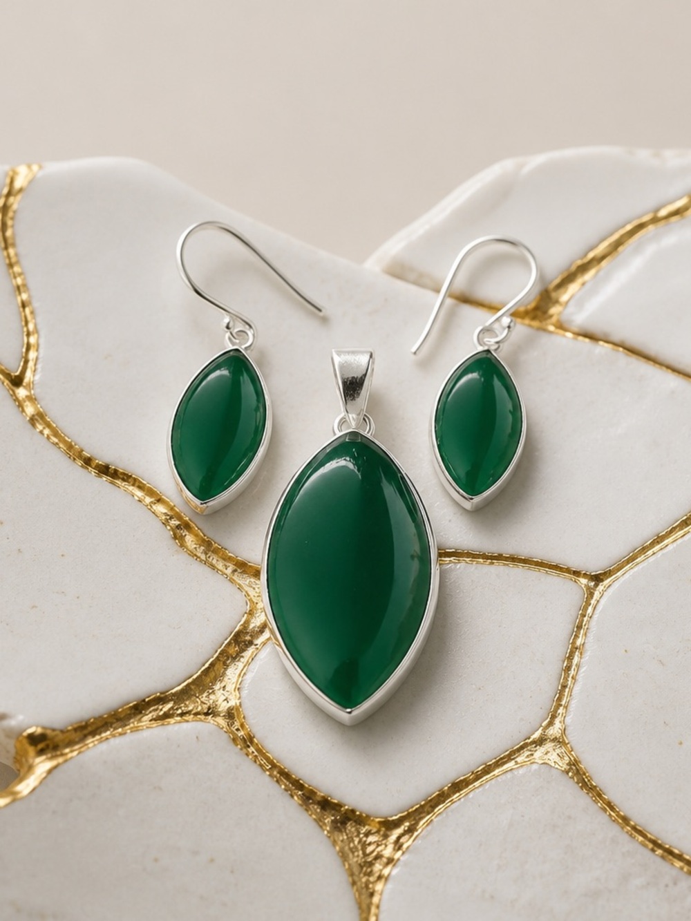 Green Onyx Necklace & Earring Set!